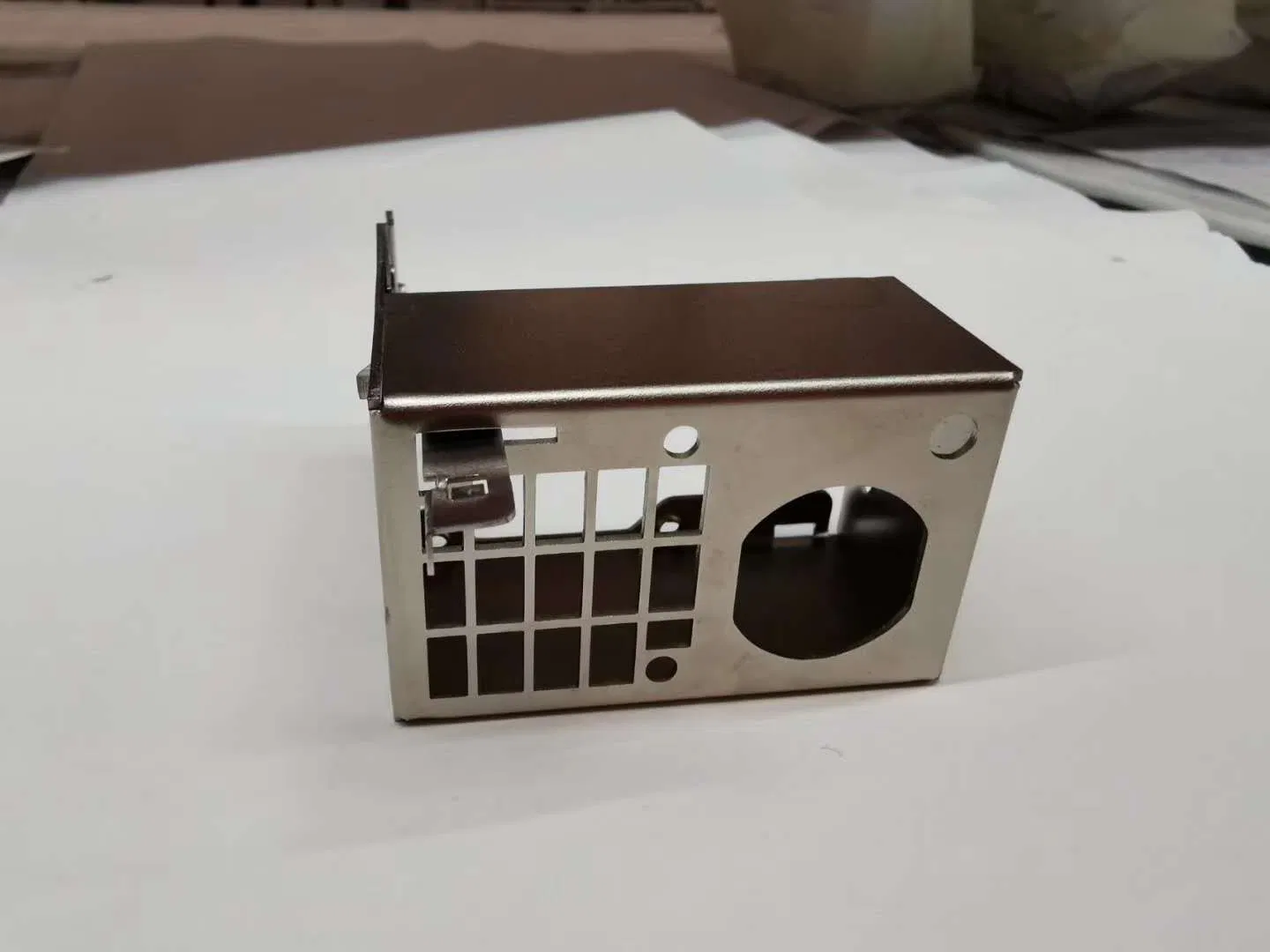 Customize Various Sizes Stainless Steel/Aluminum Laser Cutting of Sheet Metal Parts Welding Processing Services - Image 6