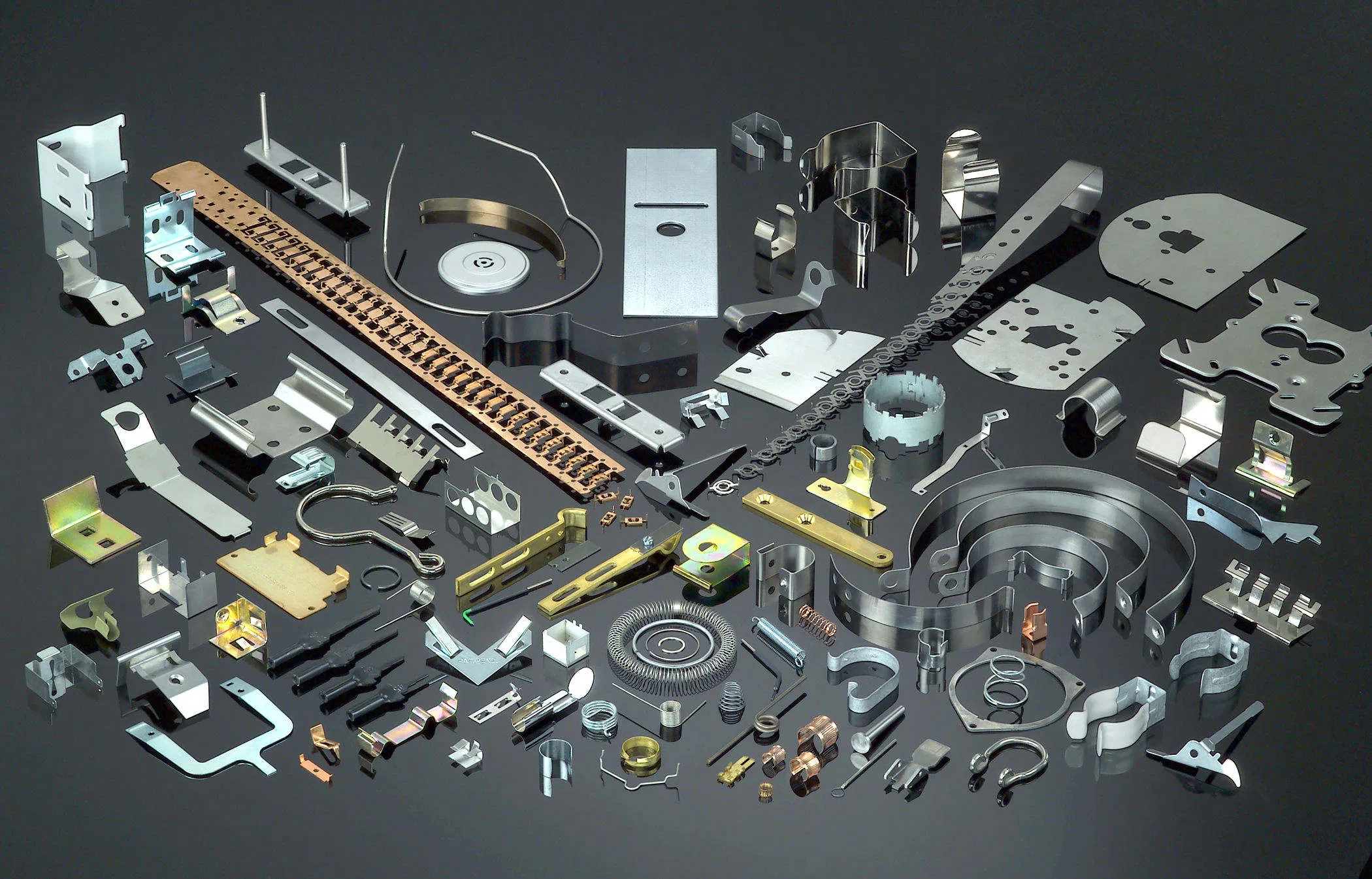 OEM Custom Precision Stainless Steel Stamping Parts for Electric Vehicles - Image 3