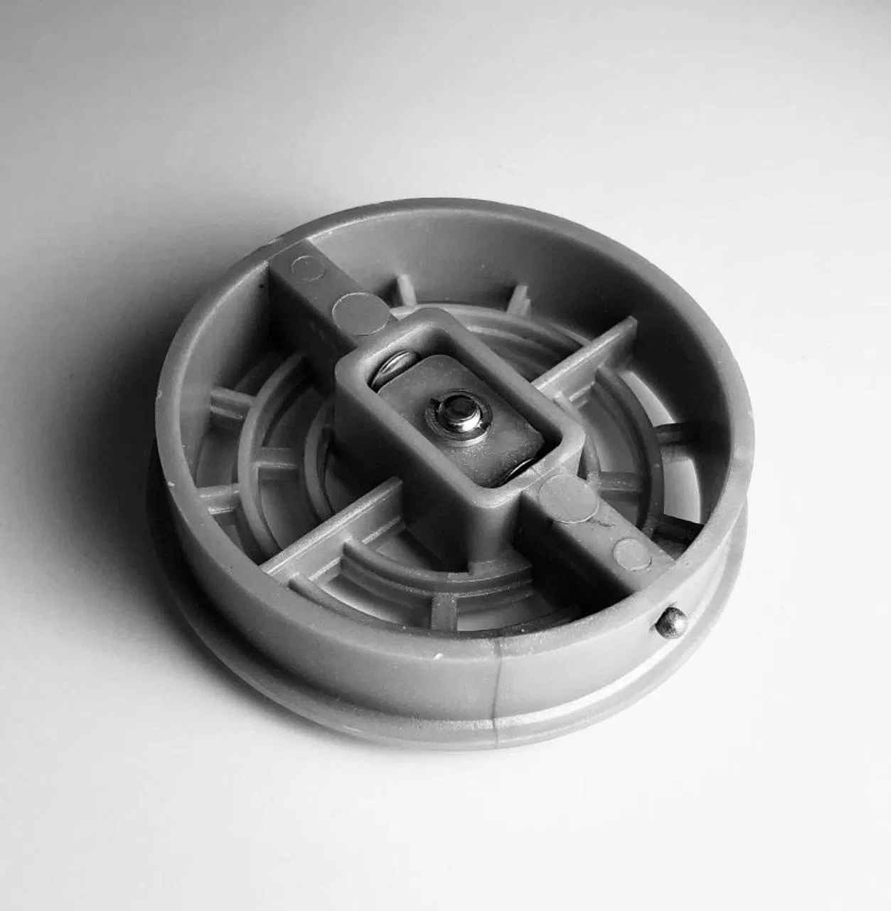 Precision Injection Molding for Automotive Parts and Accessories - Image 3